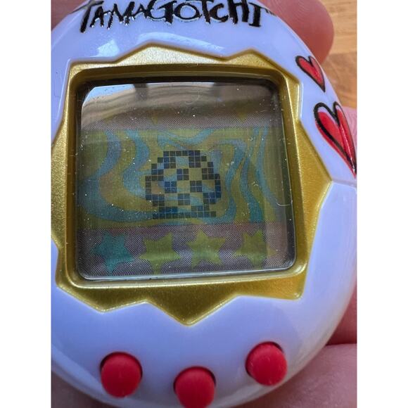 Tamagotchi Pet Original Virtual Pet Hearts 2017 Interactive  Works - Picture 5 of 5